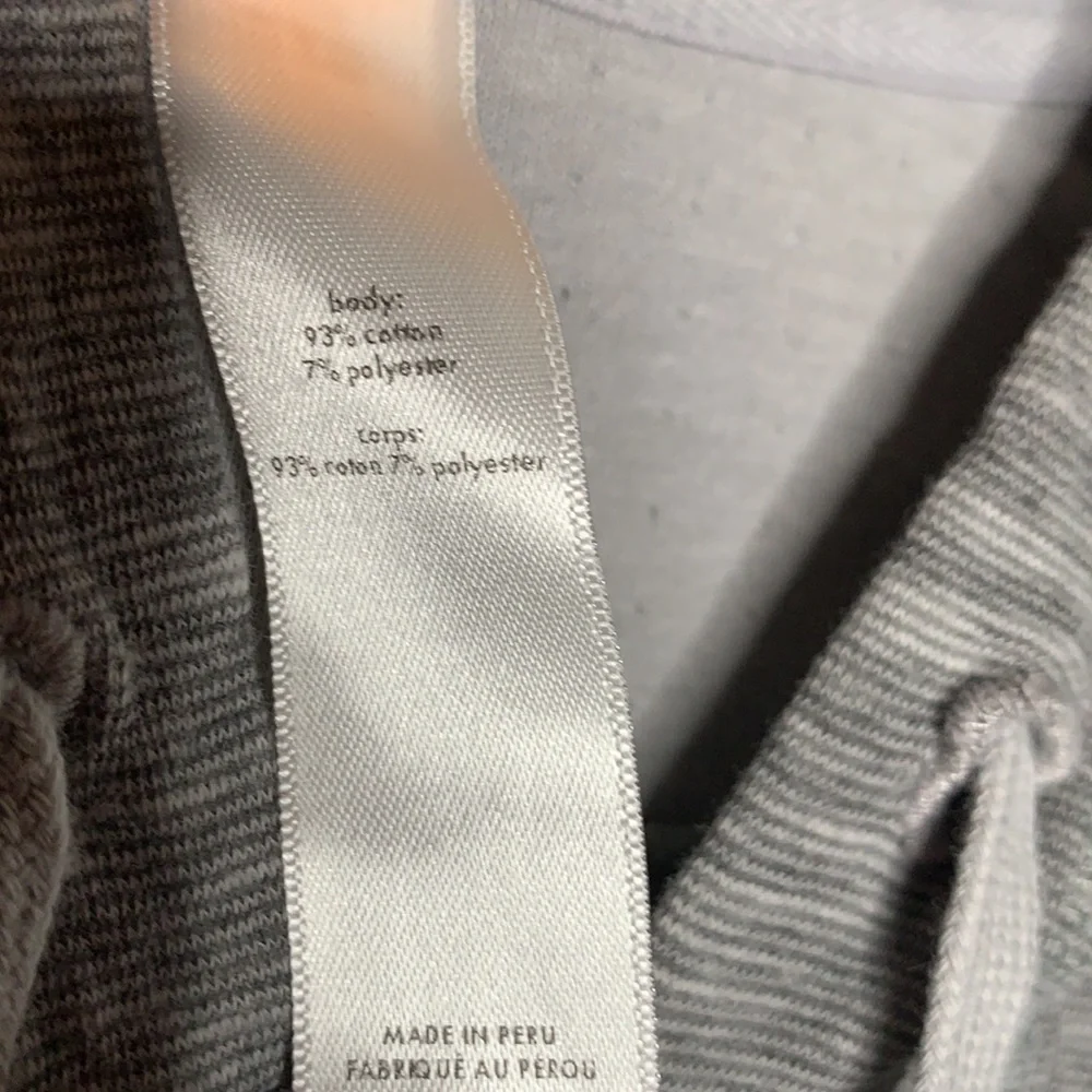 LUCY‎ Gray sweatshirt size Small